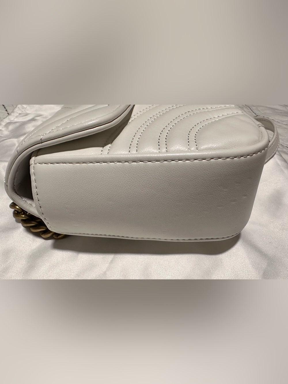 Women’s Luxury Medium White Shoulder Bag - Picture 5 of 13